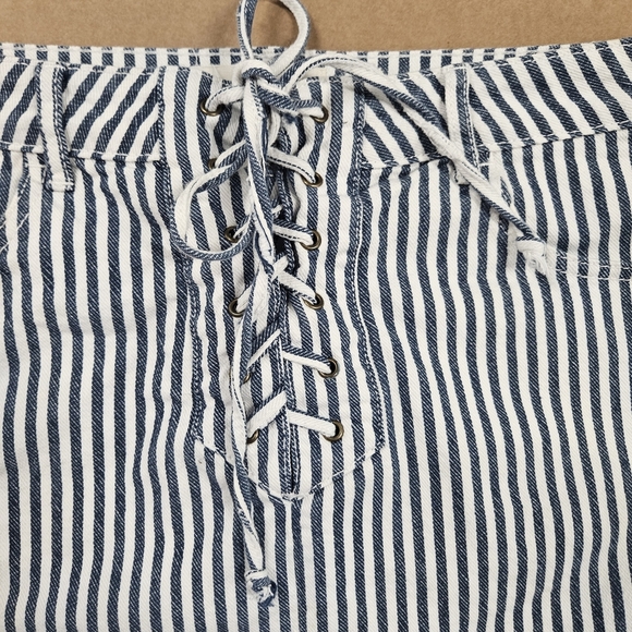 0067 Pacsun Striped Denim Blue White Mini Skirt Festival Cowgirl Y2K Size 26 - Picture 6 of 12